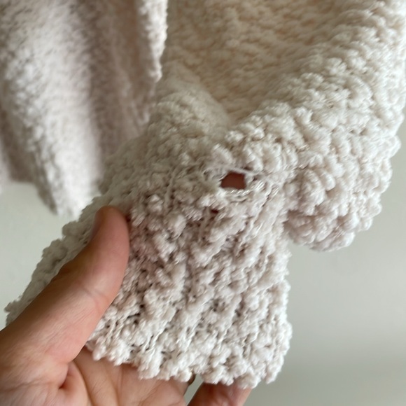 Listicle Oversized Popcorn Sweater - Picture 6 of 6